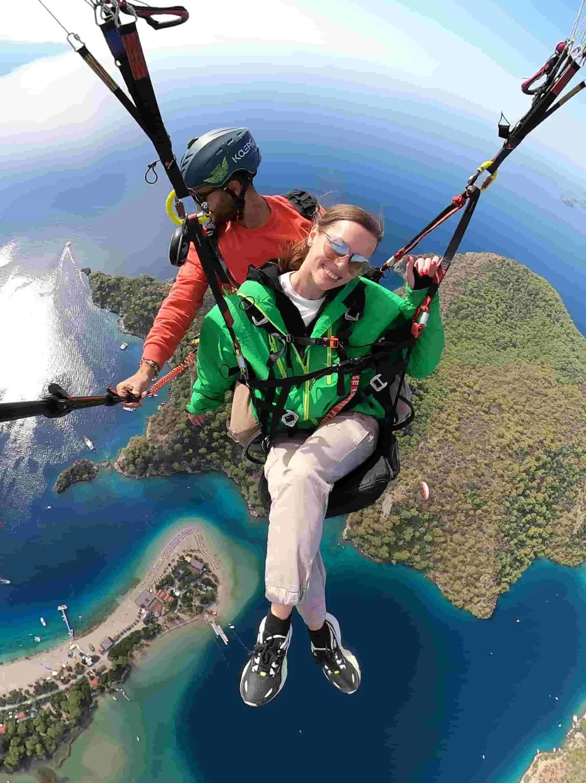 Altın günbatımı paragliding